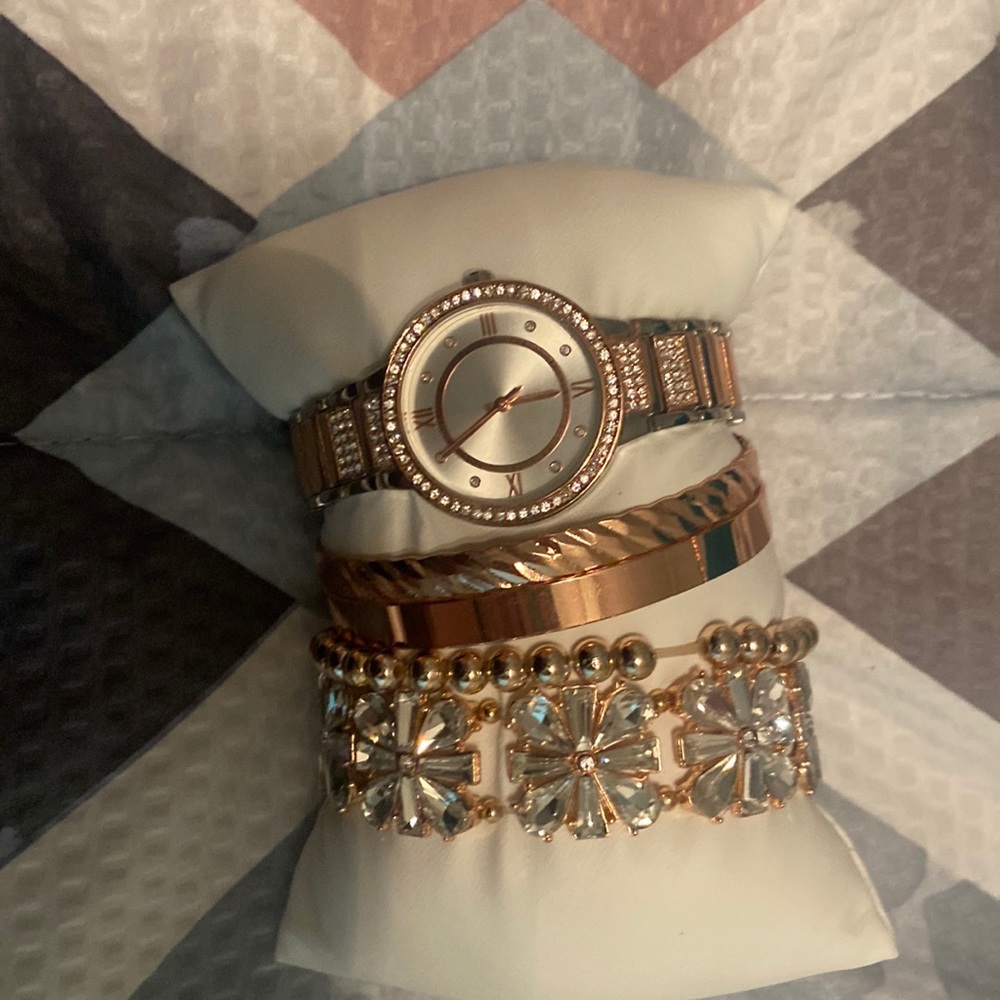 Watch set